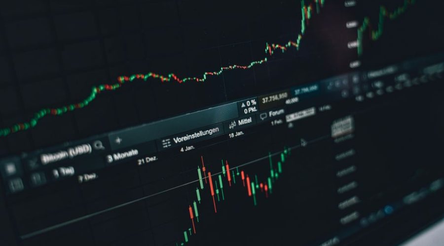 AI Chip Rally Reignites: Micron, Qualcomm Add $400B to Market
